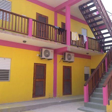 Hostel Travellers Palm Backpackers Caye Caulker Zewnętrze zdjęcie