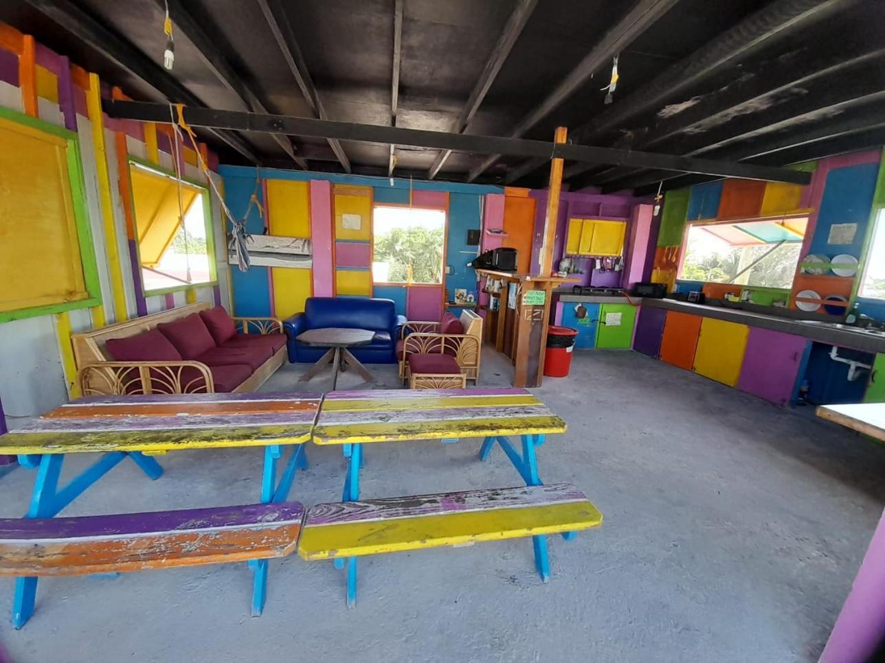 Hostel Travellers Palm Backpackers Caye Caulker Zewnętrze zdjęcie